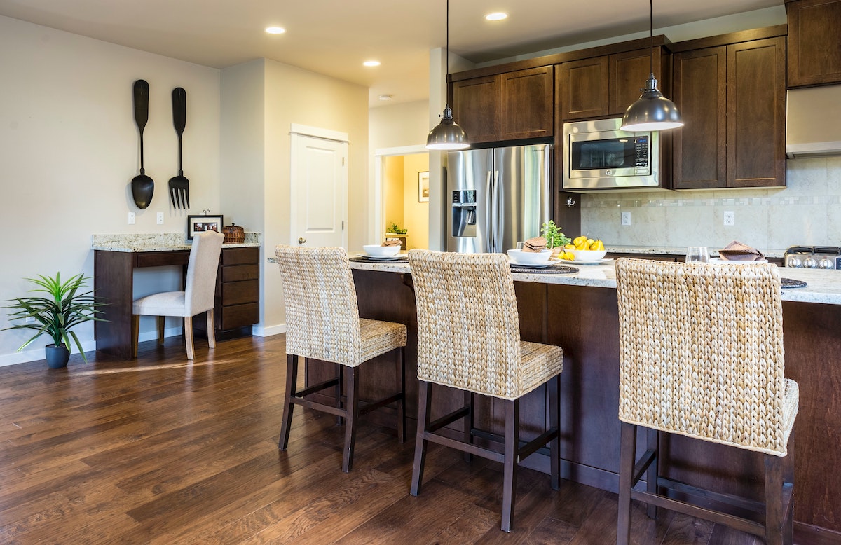 A kitchen that has been professionally staged, allowing homeowners to get a head start on packing
